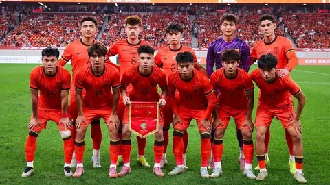 切尔西与AC米兰就巴卡约科解约进行协商！